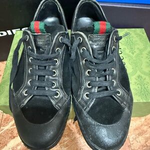 Gucci Black Sneakers Classic Design